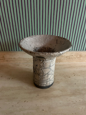 Raku collar vase by Mel Lennon nr. 2