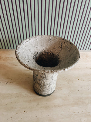 Raku collar vase by Mel Lennon nr. 2