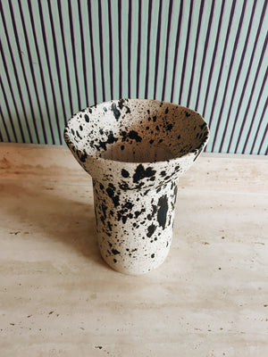 Speckled glaze vase by Mel Lennon nr. 4