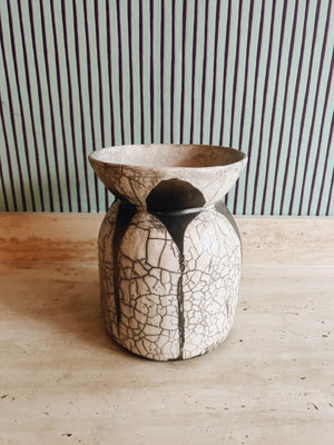 Raku collar vase by Mel Lennon nr. 6