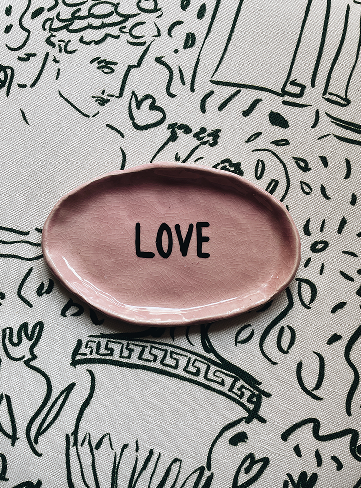 Ceramic Plate 'love' in pink