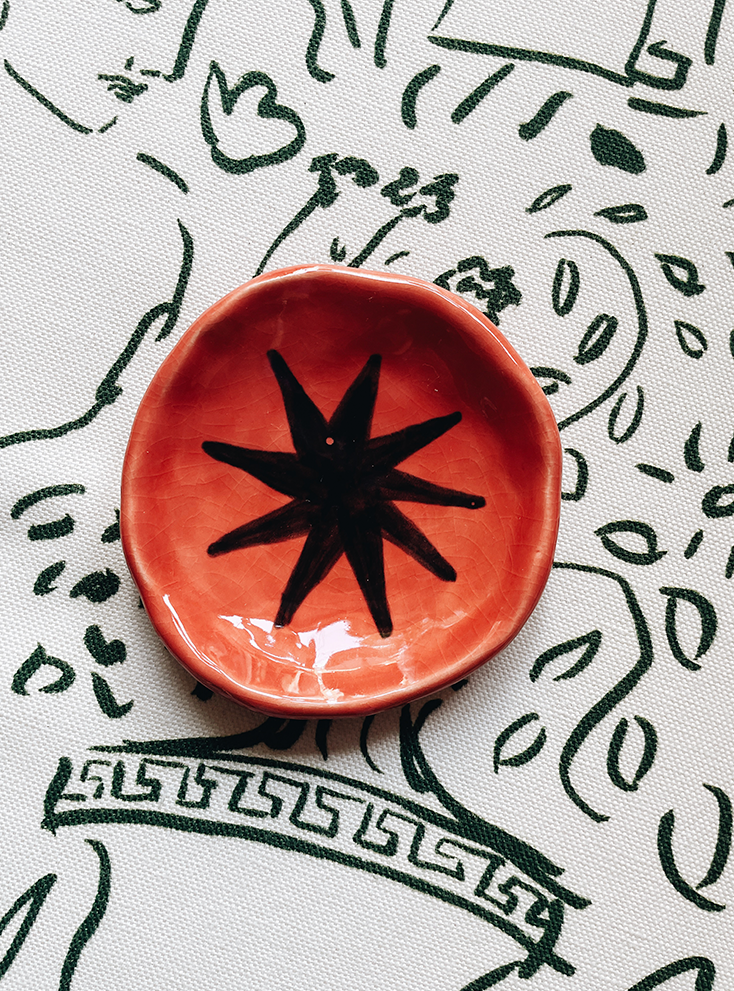 Ceramic Plate in red with star